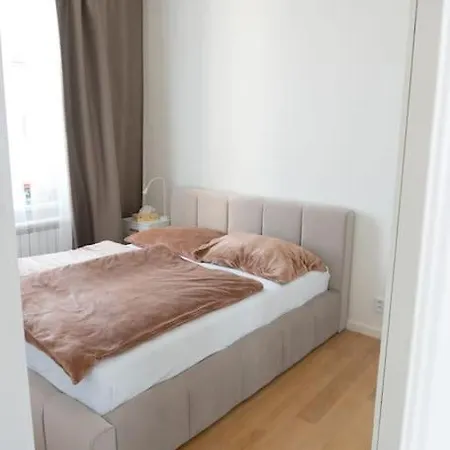 Апартаменты Luxusni Apartman Blizko O2 Areny